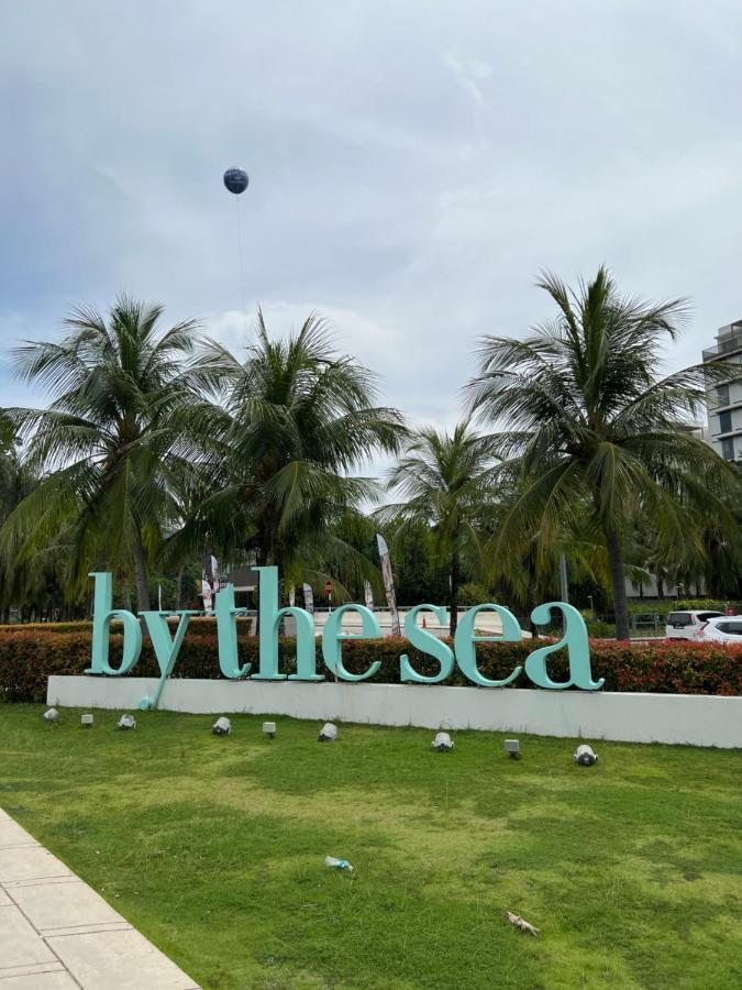 By The Sea Beachfront Designer Suites Penang - Managed By Art Of Tree Batu Ferringhi Exterior foto